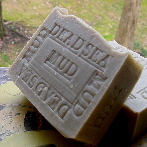 handmade_soap's tweet photo. 22 Today? Beautiful Happy day with this 7 oz. bar soap of Dead Sea by https://t.co/GZMCbxqF7W #handmadesoap #deadseamud #22 #7ounce $ https://t.co/1ycZpkXIsG