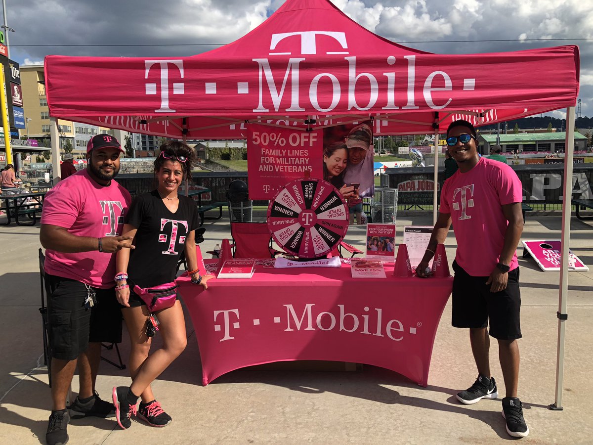Weekend fun here <a href="/BhamBarons/">Birmingham Barons</a> for Labor Day weekend. Stop by and enjoy some good baseball fun and awesome wireless deals. #TMobile #LaborDayWeekend <a href="/TonyCBerger/">Tony Berger</a> <a href="/RizzardiTammy/">Tammy Rizzardi</a>