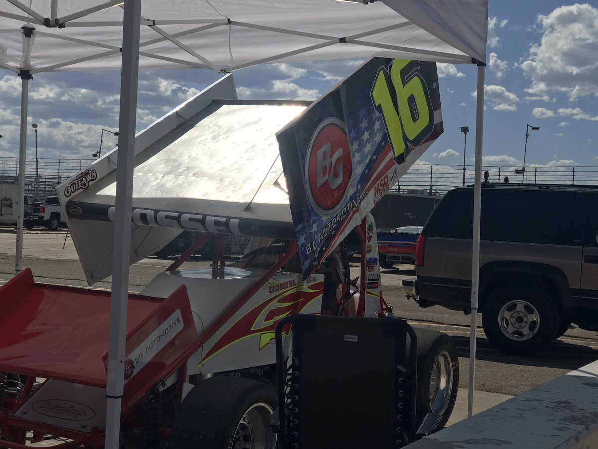 cnsracing's tweet photo. A bonus night of racing is upon us! Join us for @RailsEndBeerCo Bonus Night featuring the Galitz Transportation Late Models, @Snapon_Tools  Pro Trucks, Supermodifieds and Extreme Trucks! #cnsracing #latemodels #supermodified #protrucks #snapon #galitztransportation #letsgoracing https://t.co/JUtG4avMF9