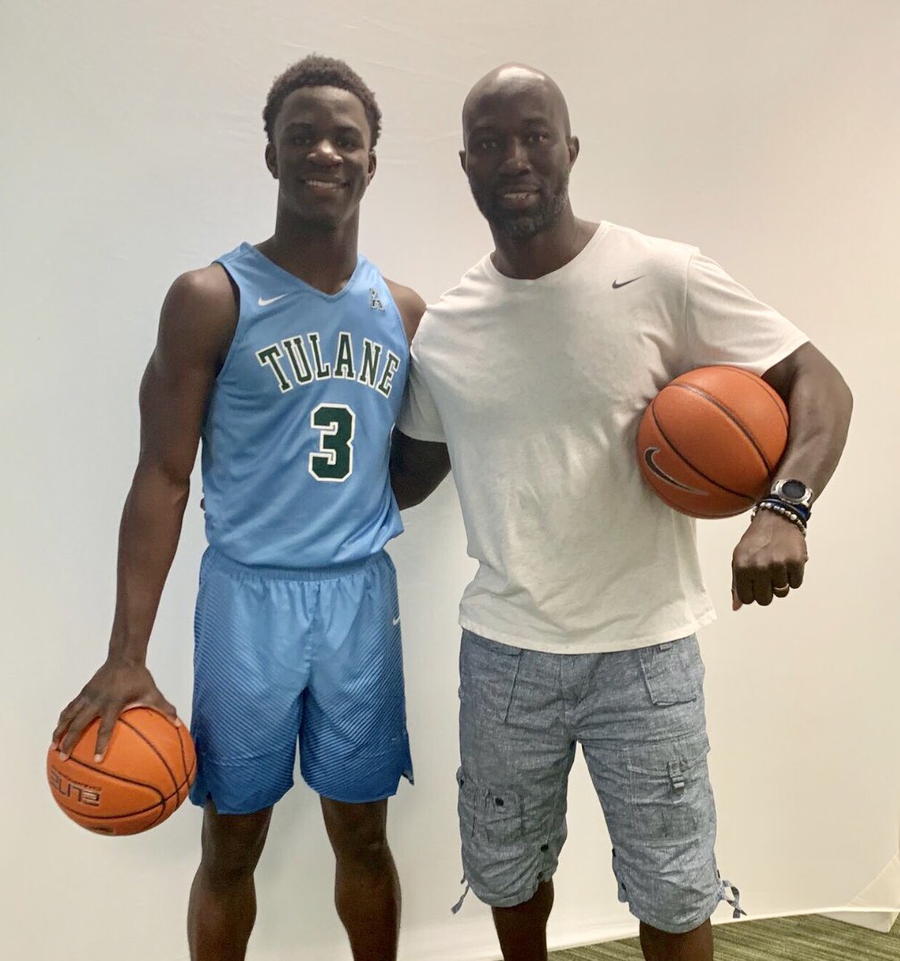 SionJames14's tweet photo. I've waited a long time for this day... COMMITTED π #RollWave https://t.co/4YUECiLZFm