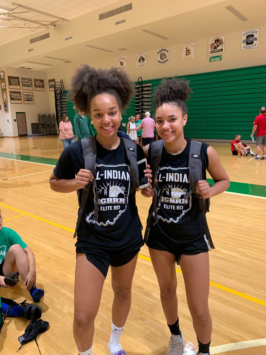 LvilleLegendGBB's tweet photo. Welcome ‘21 Alana Striverson @AStriverson (Silver Creek HS) &amp; ‘22 Kynidi Striverson @KynidiS (Silver Creek HS) to the Louisville Legends. #Train2Play #Grind2Shine #EarnedNotGiven https://t.co/RT6qdZRM4a