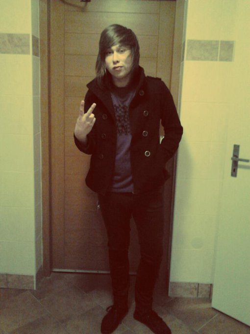 PomeloPack's tweet photo. Lol. Menší #Tbt
Ja v 16ti
Ja v 18ti
Ja ve 23
Ja ve 24
Vidím tam velkou evoluci
#samec #kanec #VousyMiZačlyRůstPozdě #TBThursday #czech #Czechia https://t.co/axZNSHjuPA