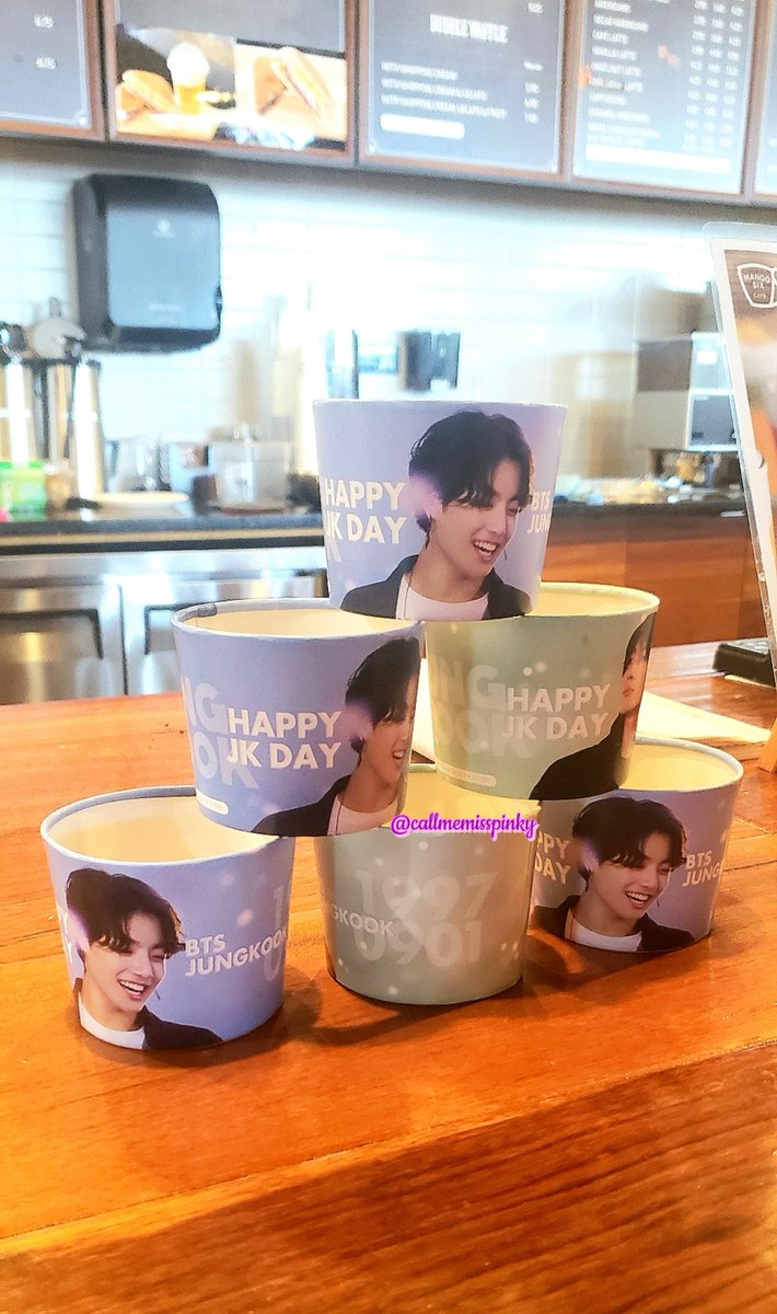 BTS4EVA_97's tweet photo. 💕Thank you to @madein1997_jk &amp; @Jungkook_USA for holding this Amazing Event for #ATL 💕

We appreciate it so much!!💜🥰

#HappyBirthdayJungkook #AlwaysWithYouJungkook  
#BrightestStarJK
#AlwaysBeHappyJK #1stSeptemberMiracle
#HappyEuphoriaJK 
#JKbdayproject https://t.co/jZBaWPNcf5