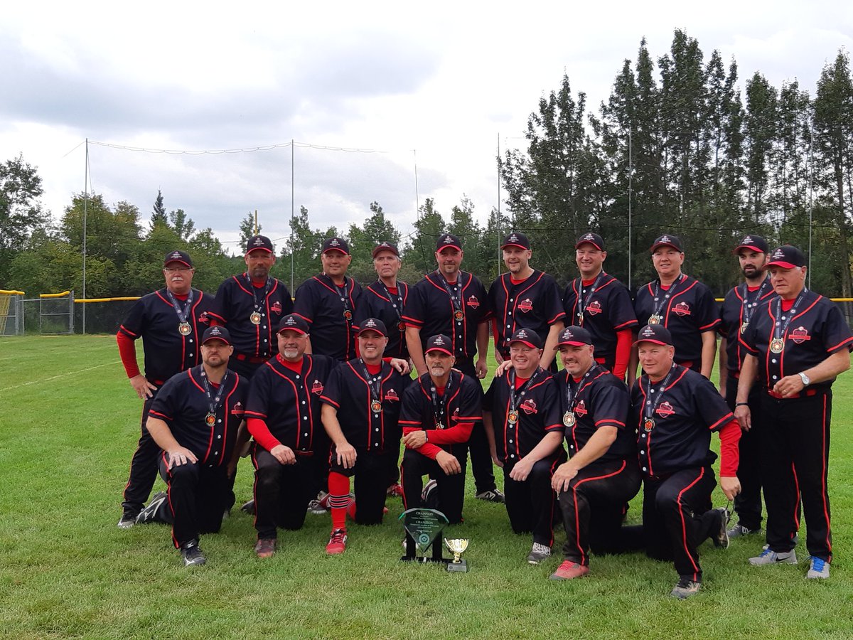 Congrats to both teams! Champs Melfort 222s and opponent, Vernon Installers! Thanks for coming and some fantastic ball! #championship #canadians #fastpitch <a href="/SoftballCanada/">Softball Canada</a>
