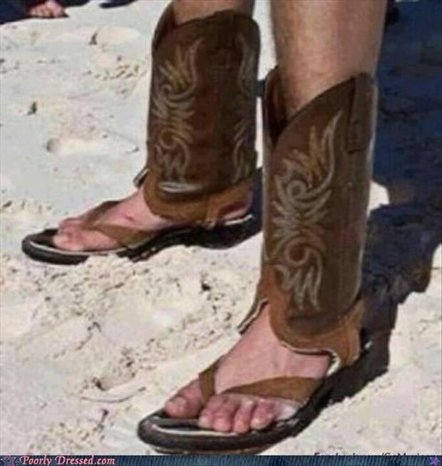 Joyannah73's tweet image. #SummersOverWhen you switch to your winter flip flops