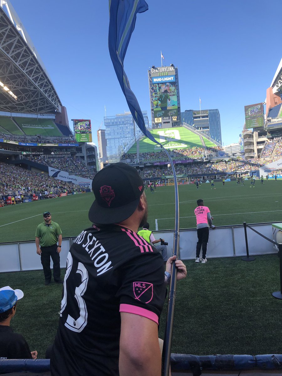 HiitGirl24's tweet photo. #SoundersMatchday https://t.co/WfpS3A7hKp