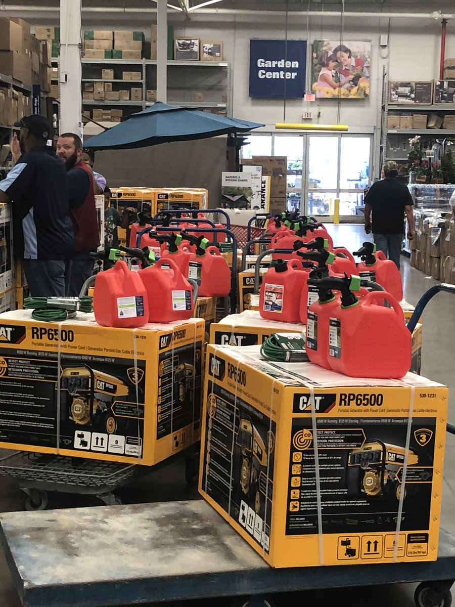 ChrisButlerSC's tweet photo. Lowe’s on 501 has generators. @jamiearnoldWMBF @southcarolina @wmbfnews https://t.co/GNGNTMwSzg