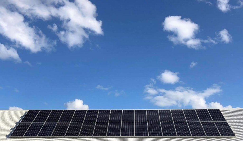 RockysEnergy's tweet photo. Solar Victoria Rebate Portal Fails https://t.co/Ksqgj7sx9U https://t.co/2tTzONDeeh