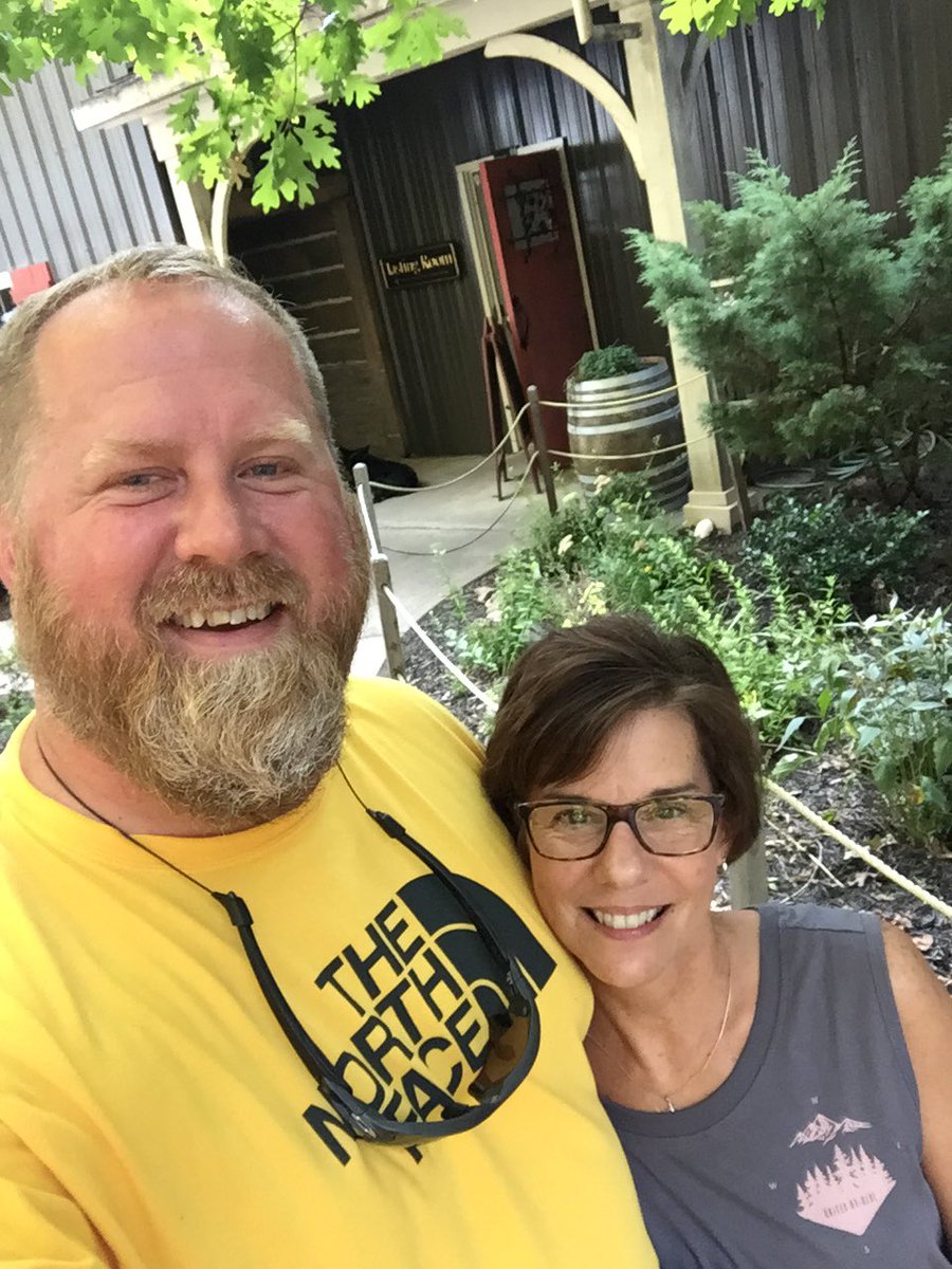 NDogg254's tweet photo. Great Times with my best half @tigerkfn, and two other great people!! Had a blast!! @SandyR60, @KenNewton68 https://t.co/iDsmSMyhRB