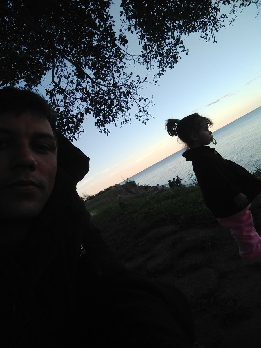 Jonathanlrnvs tweet picture