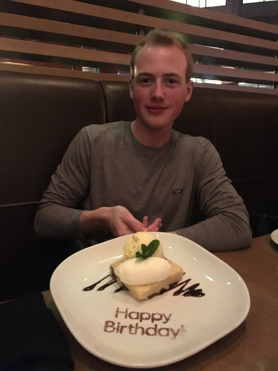 MonaghanTracey's tweet photo. Thanks to @Moxies_official for the birthday celebrations and for the extra effort helping with #foodallergy issues. https://t.co/tjm1cT184n