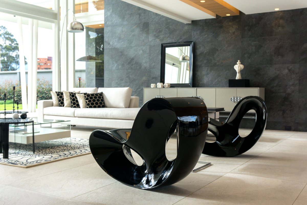 Con Designer Box visitamos la Casa de la Isla, presentada por su arquitecto Paúl Vázquez de INAI Arquitectura. Recorre este interesante proyecto y conoce todos sus detalles y piezas de diseño en nuestro artículo web.
revistainhaus.com/2019/08/22/des…