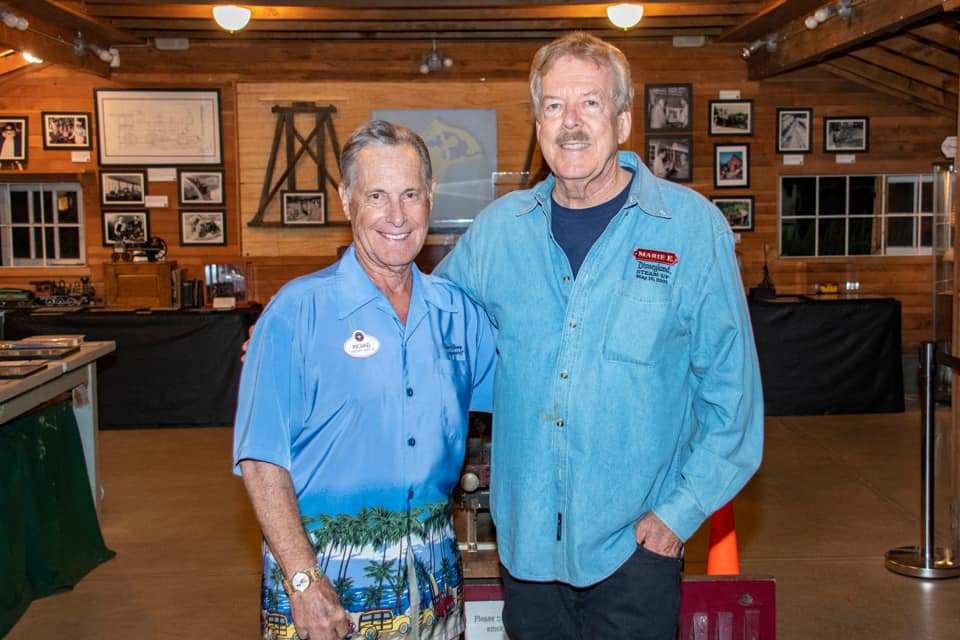 2019 UnMeeting Keynote with Disney Legend Tony Baxter and Michael Broggie disneyways.com/2019/09/01/201…