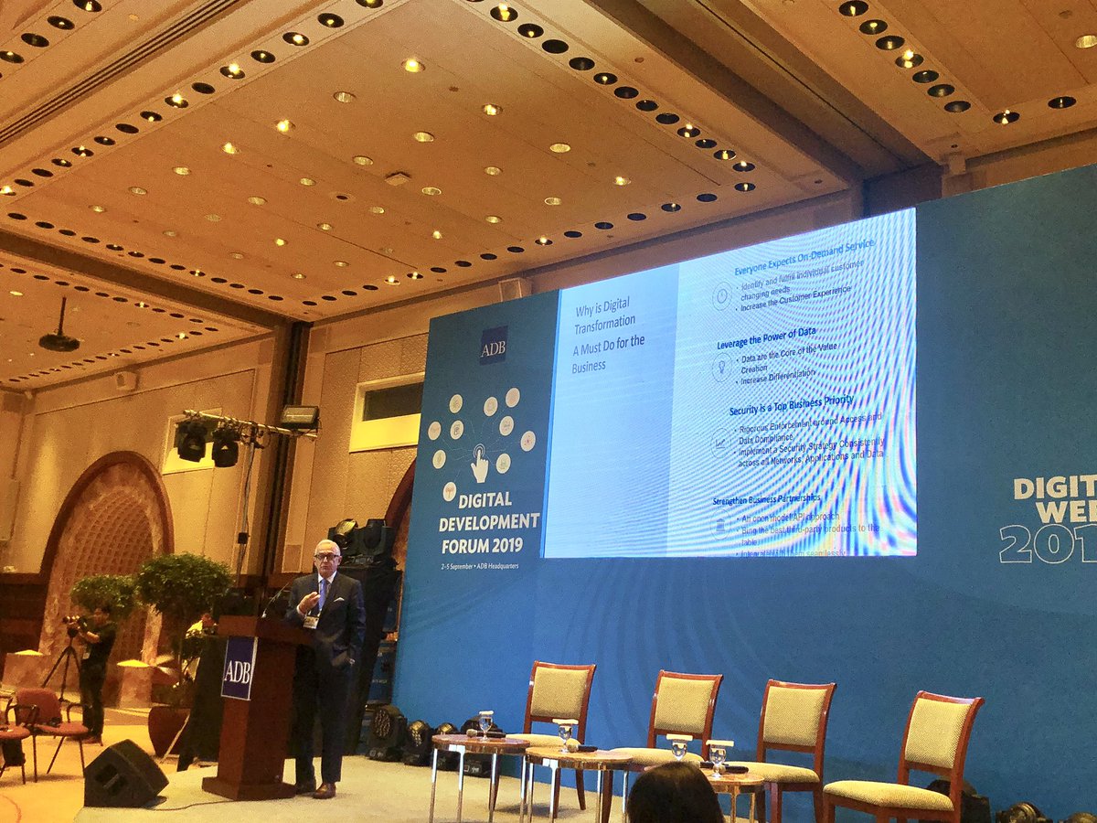 ADB_HQ's tweet photo. LIVE: Elements driving #digitaltransformation: - digital customer and providing good customer experience
- leveraging powe of data
- Strengthening business partnerships @InfoTech Marcel Van Hulle. #DigiWeek2019 https://t.co/yQOYcm3rYi