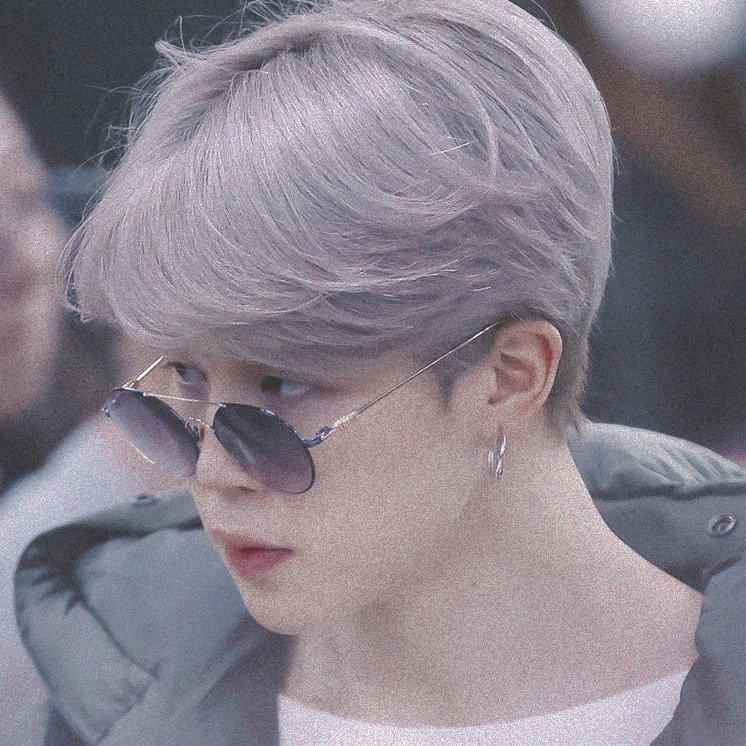 loveofthebts's tweet photo. Jimin gosta de abacaxi na pizza, coloca o leite antes do cereal come tomate como se fosse fruta e corta o hamburguer pra comer com garfo e faca
Jimin não gosta de frutos do mar não gosta de comidas muito doces pois seu paladar e mais para comidas citricas+ https://t.co/ewVzCksWxS