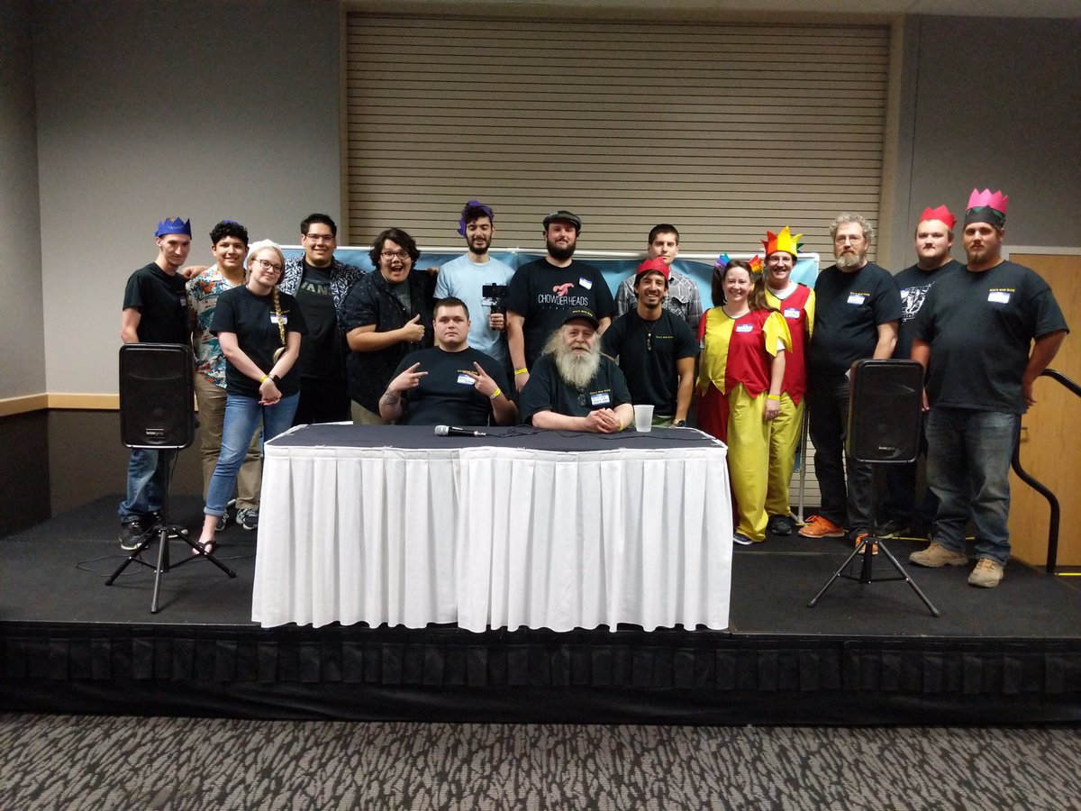 Voldesad's tweet image. Thank you @gloryandgoldrs for hosting an amazing Runescape event for us Americans. You guys were surprisingly really cool (for being Rs3 players)