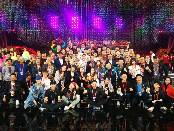 EnvyLighting's tweet photo. #亚洲文化嘉年华Asian Cultural Carnival #Beijing, China 

The 15,000-square-meter stage is the largest dance ever in the "Bird's Nest",created a world record dot matrix 3D suspension imaging stage, the art of dance beauty is pushed to the extreme level. https://t.co/rjAo0uefSo