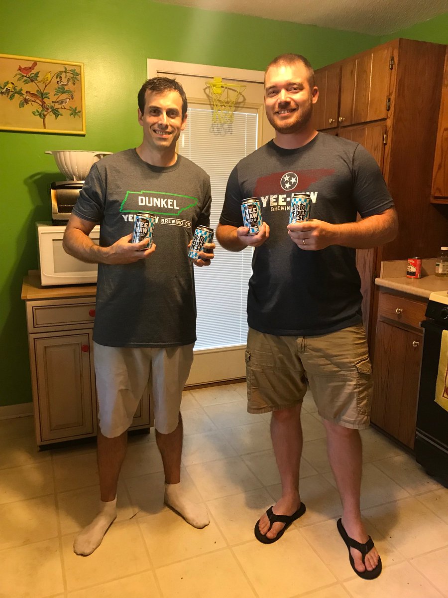 fridaylampoons's tweet image. @YeeHawBrewing #Oktoberfest #YeeHawBrewing #EastTennessee #Beer&amp;amp;Football