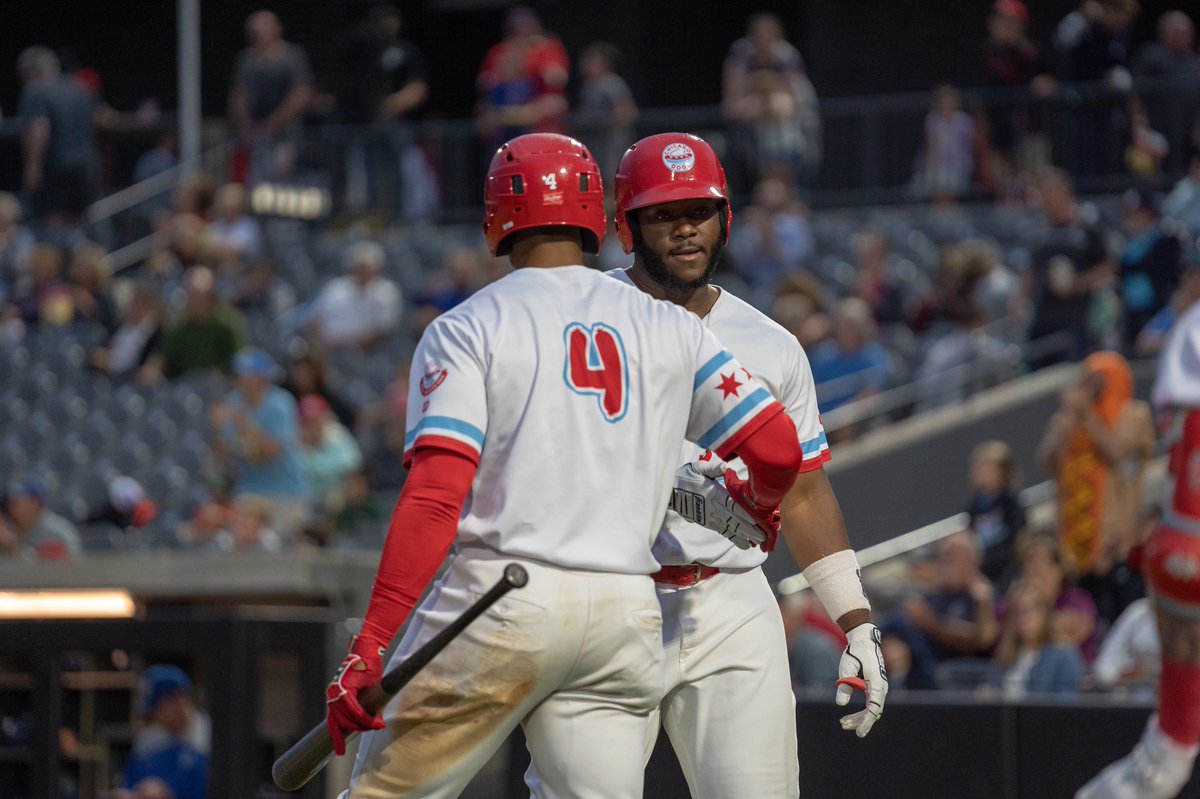 miwx97's tweet photo. Watch it fly. Keon Barnum SMASHES home run #31, setting the single season home run record in the @AA_Baseball! #TheChicagoDogs #TakeABite #NoKetchup #SonyAlpha https://t.co/S80iB2XtMQ