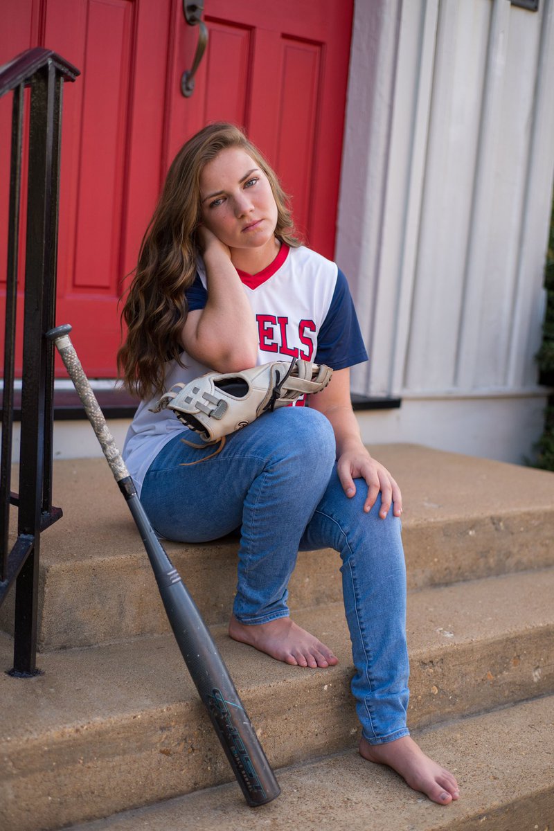 mosoftball2020's tweet photo. A little late but.. excited to say that I’ve committed to Northwest MS CC to further my athletic and academic career. Forever grateful for this sport, this opportunity, and for everyone who made this possible. 🥎 #RANGGANG #GlorytoGod #JUCO @NWCC_Rangers @cbramlett18 @TRASoftball https://t.co/12H1yikgB5