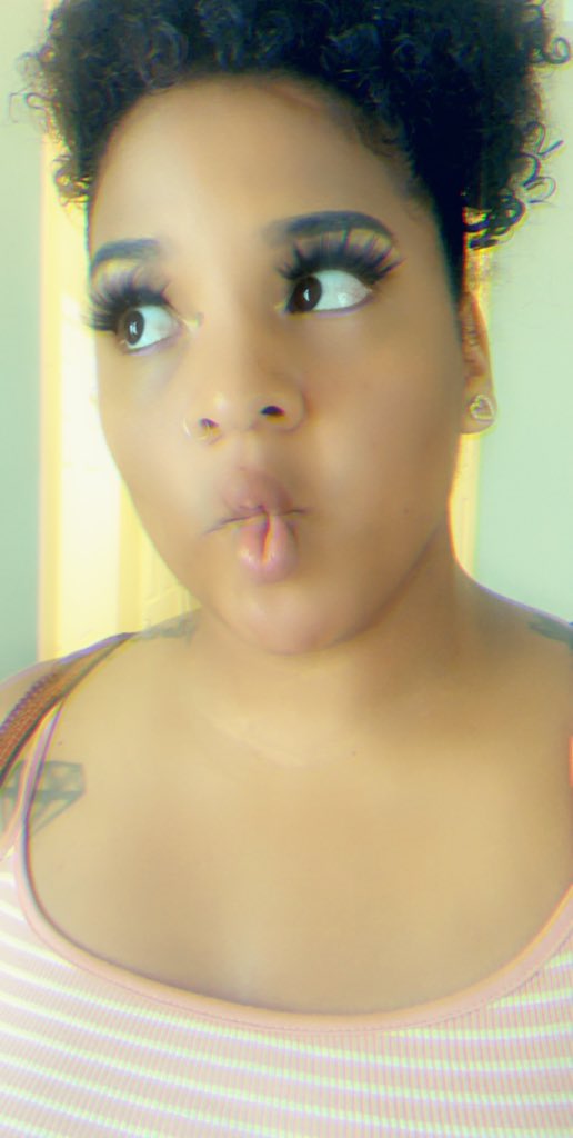 gangstacarmen's tweet image. #lashes #fishlips #lakeday