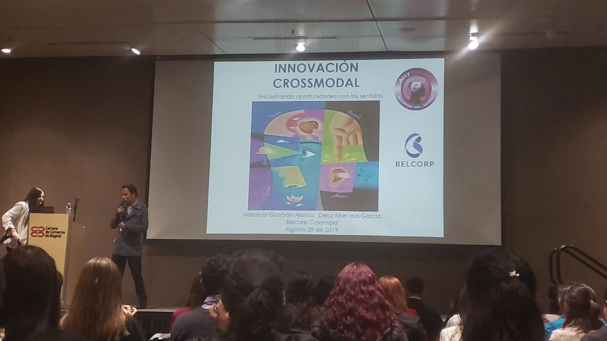 FragNeroli's tweet photo. El pasado 29 de agosto tuvimos el placer de asistir al workshop cosmético Accycosmética en Bogotá, evento organizado por Accytec Regional Bogotá. Disfrutamos de unas charlas excepcionales, con unos grandes profesionales del sector. #Designthinking #Innovación #Cosmética https://t.co/gcFxHyfVvB