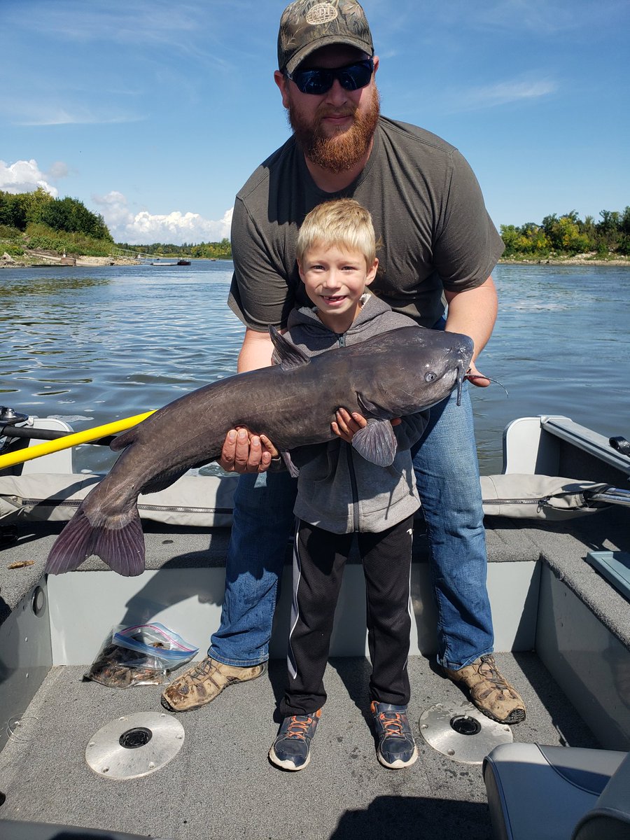 Had an awesome afternoon hammering red river cats at lockport. Hurts getting out fished by your 7 years old tho!!