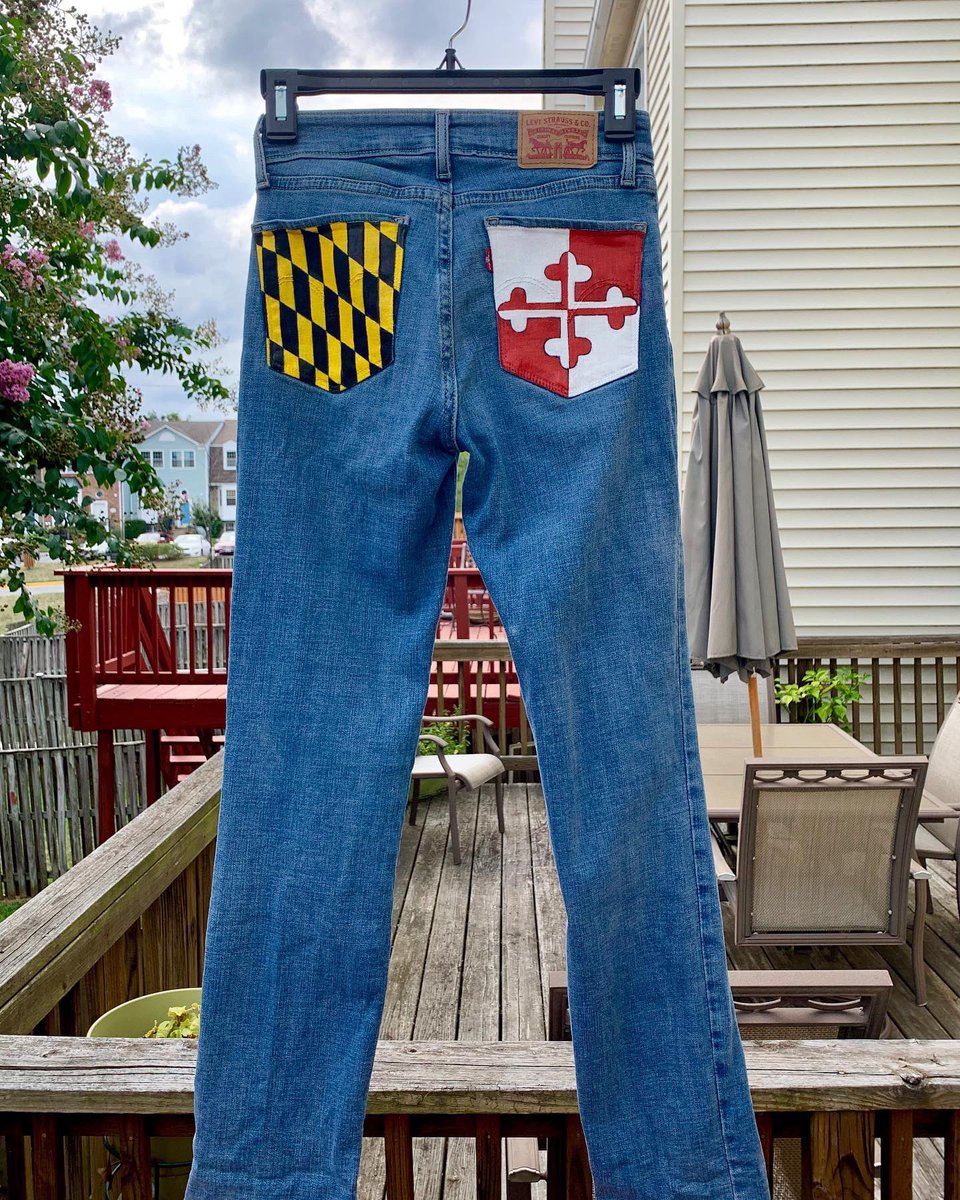 VanGloCustoms's tweet photo. #maryland marylandflag pants. #levis Women’s waist 26 (An XS-S) and are the right height for someone aprx 5.6”. DM me for the price if you’re interested in this pair and/or if you’re interested in having me custom design your own pair 🎨 🤙🏼 #maryland #marylandart #mdflag #terps https://t.co/hztf3jX59n