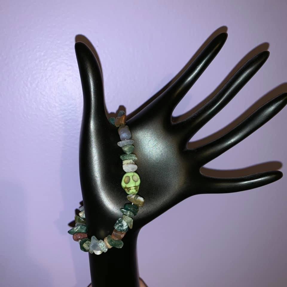 MacateeC's tweet photo. Fancy Jasper Skull Bracelets 💀
- Multicolor Skulls
- $10 Shipped!
https://t.co/u2dqJyFbBI
#bracelets #fancyjasper #jasper #multicolor #art #skulls https://t.co/CPGpM36PIt