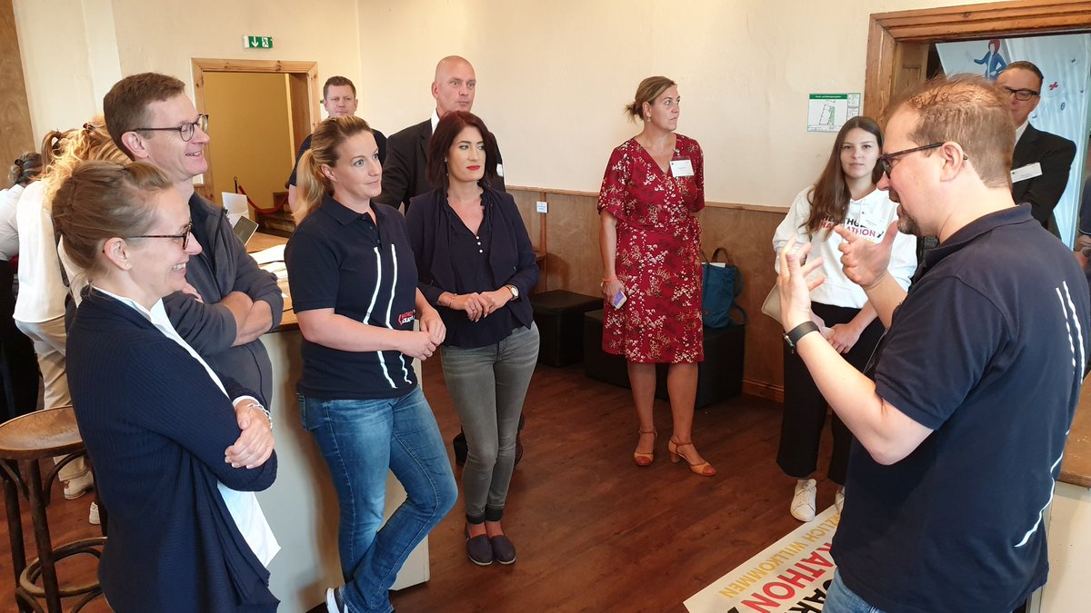 #HHack19 Orga Briefing durch Christian Elsner. Erfinder des @healthhackkiel - heute in Berlin <a href="/hlthhack/">DER Healthcare Hackathon</a>.