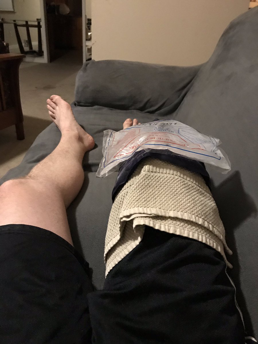 MikeAllenOnAir's tweet photo. Feeling like an old man tonight...as long as it better by tomorrow. https://t.co/9gWi5mORXJ