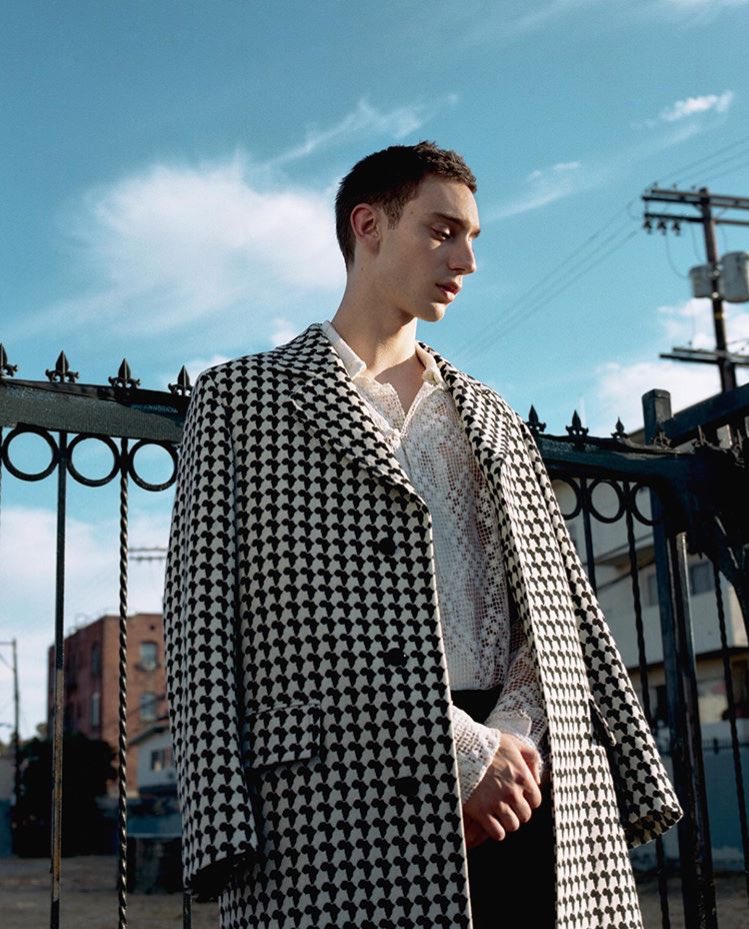 likelike_likeu's tweet photo. #theodorepellerin #thelastmagazine https://t.co/yQZMZrzrvu