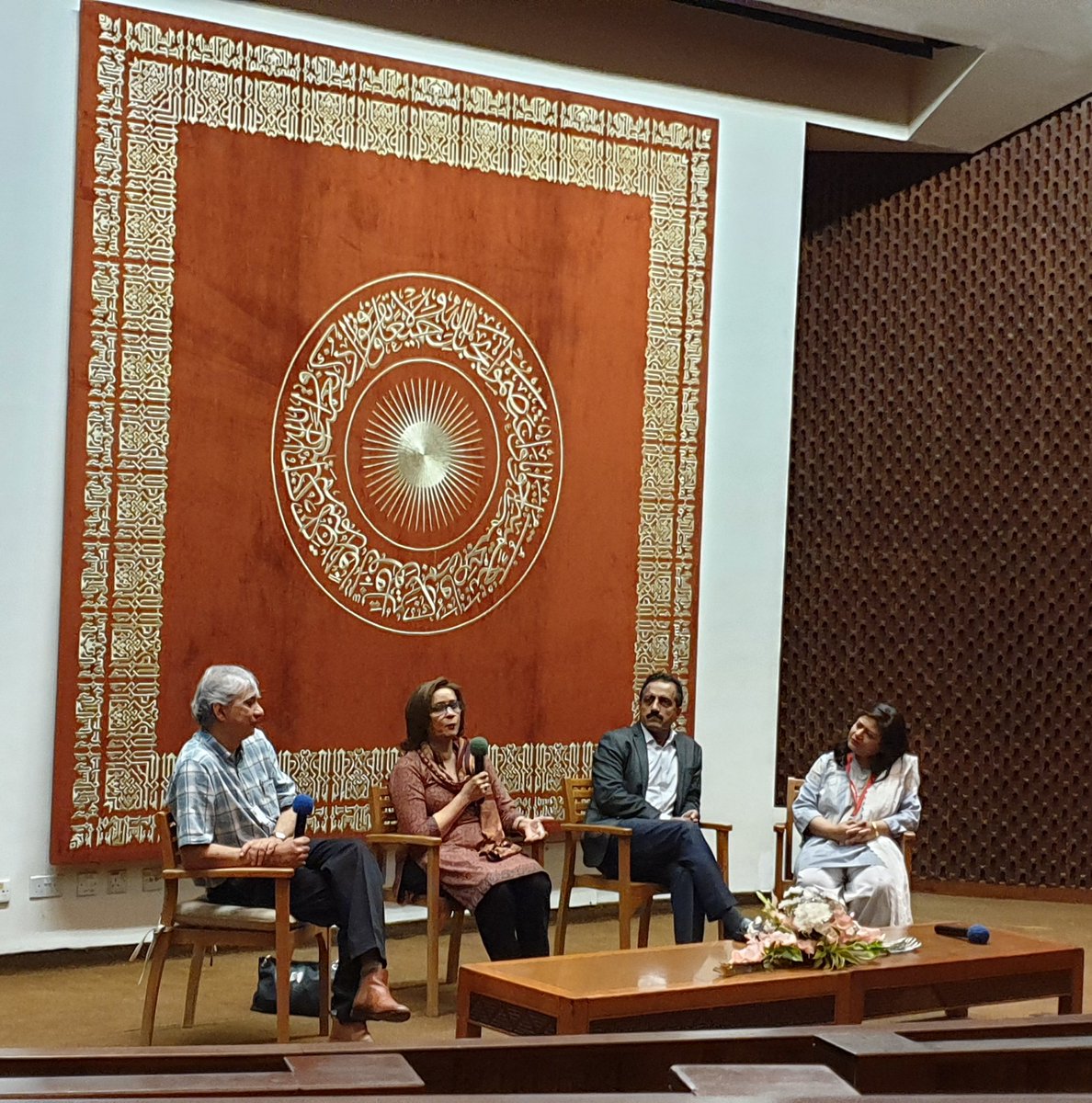 ShahabHunaina's tweet photo. An excellent session on the External Impact of AKU's Medicine Department @AKUGlobal. 

@ZainabASamad
#Bashirhanif
@_saadshafqat
#tasnimahsan https://t.co/nXfQWm5ZSP