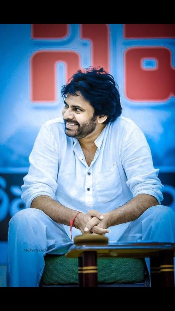 KashifTendulkar's tweet photo. That Smile Is All We Need From You 😇😇😇Dont Lose And forget That @PawanKalyan Anna🙏🏻🙏🏻We will Be With You Till Our Last Breath✊🏻✊🏻 #HappyBirthdayPawanKalyan https://t.co/Ue2pVwTOYW