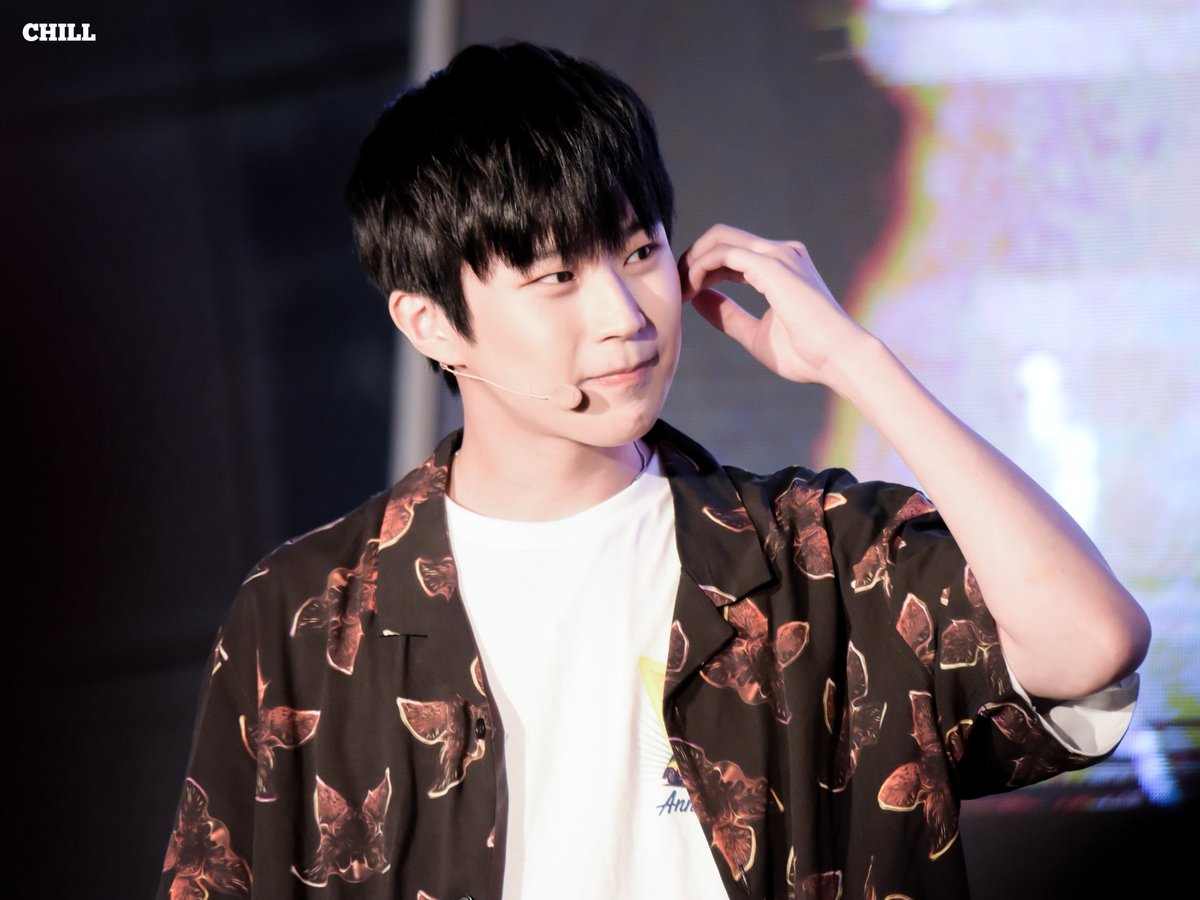 CHILL0511's tweet photo. 190831 DDP 늦은밤 콘서트 
#열혈남아 #마르코 #이형근 #MARCO #HBY https://t.co/UfAtYHBJDi