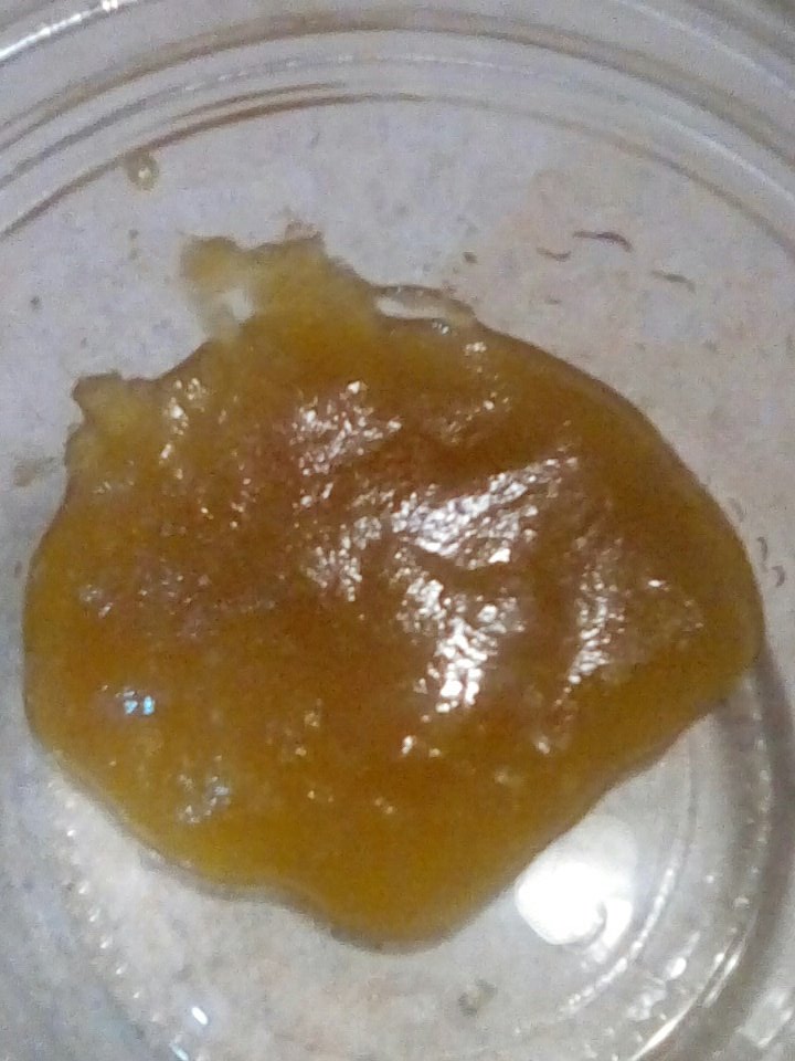 KennyHardwood's tweet photo. It's Fucking dab time. #Stonerfam #DabOn https://t.co/Qq7fv1JzFQ
