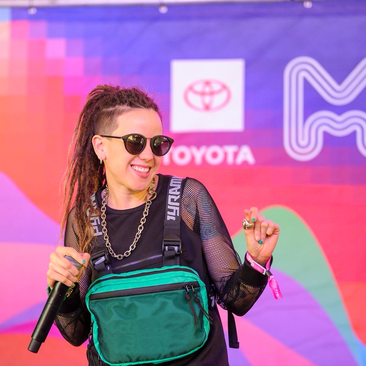 ToyotaLatino's tweet photo. El #ToyotaMusic Den en el festival #LosDells está sonando #MásLoud gracias a @Danileigh, @JhayCortez y @NinaDioz 👊 https://t.co/cJHYlPABjd