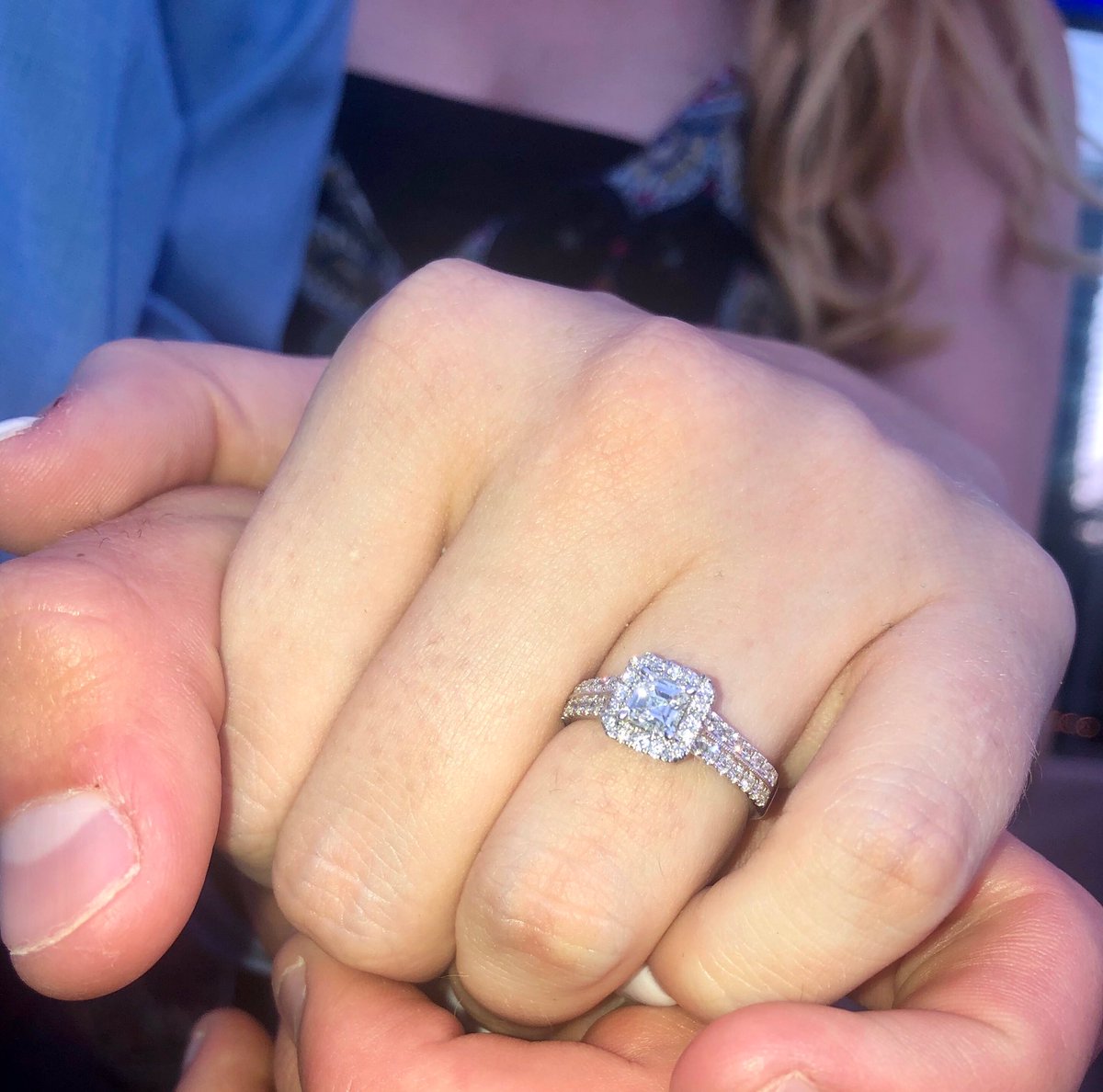 KeriAnneLyle's tweet photo. After many years of our relationship continuously growing over time, I now have my fiancé and soon to be husband💍 #9.1.19 https://t.co/jf820x0Pa4