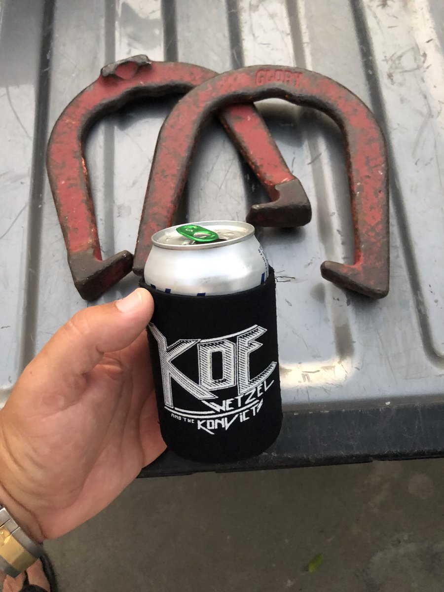 ArleeBowerman's tweet photo. @KoeWetzel Bought this Koozie a few weeks back at your Concert At Brewster’s in CC and I’ve won 2 horseshoe tournaments using it. Thanks for the good luck. https://t.co/GrAgpZpPz1