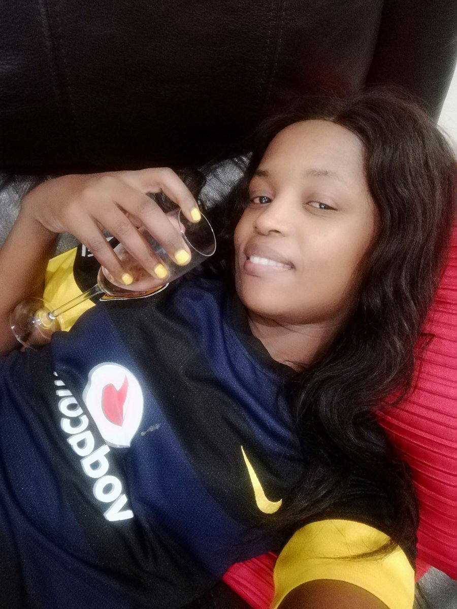 NdekaSweet's tweet image. 