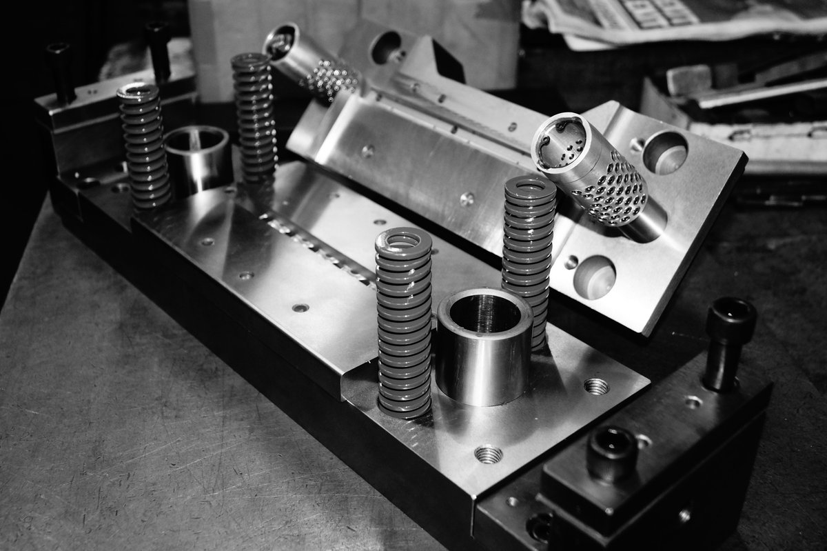 rm_tools's tweet photo. latest press tool design &amp; manufactured at R&amp;M , delivered to the customer this morning . #presstools #Manufacturing #jigs #fixtures #toolmakers #toolmaking #edmwire #edmspark #edmholddrilling #formtool #brokentapextraction #walsall #westmidlands #Engineering #rmtools #bespoke https://t.co/pDbU13d6N7