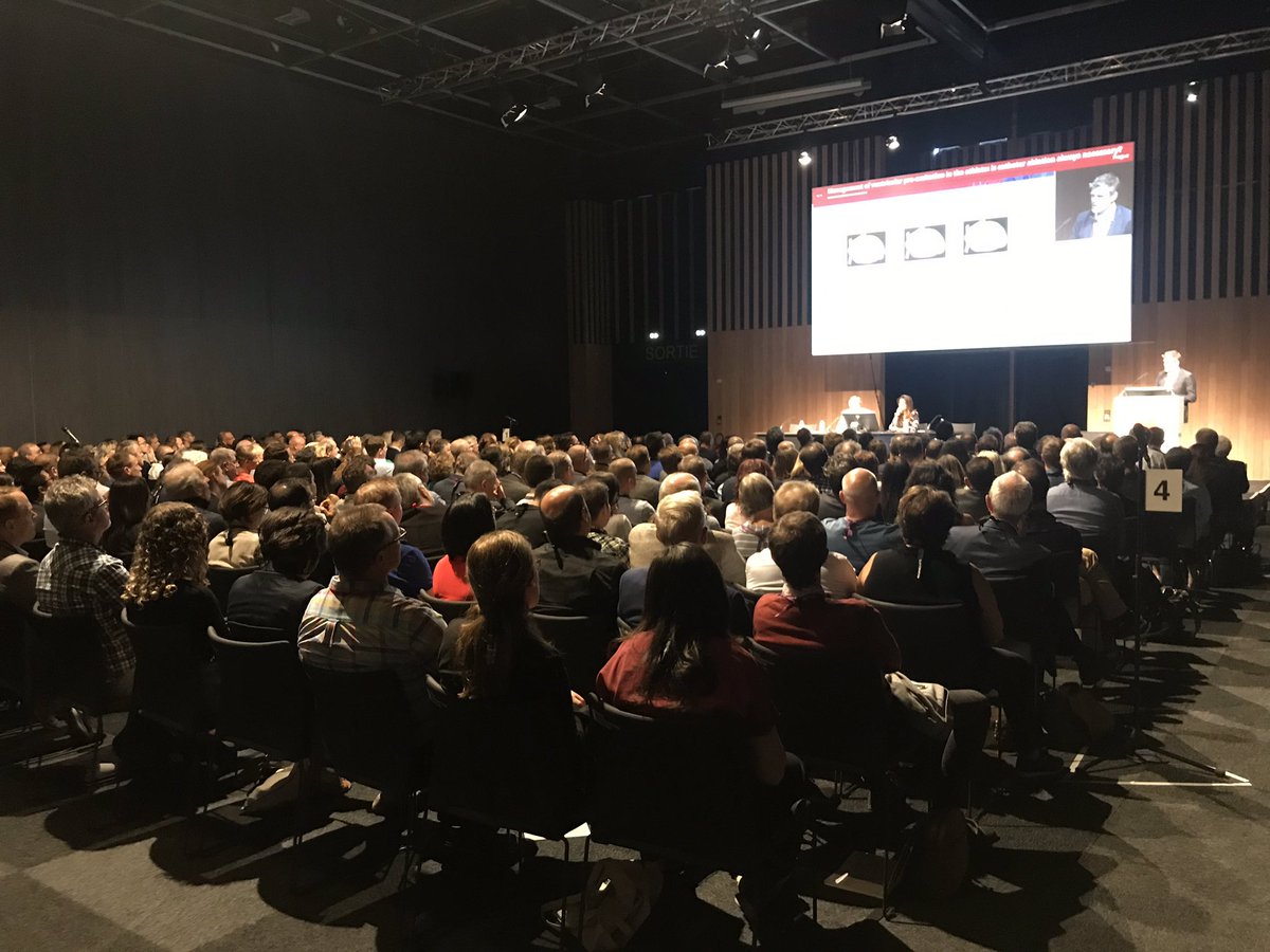 Sports cardiology, the interest of a lot of colleagues and a great session with @MichaelPapadak2 Domenico Corrado @ALaGerche A. Gillis #EAPC_ESC #ESCCongress  #sportscardiology @DOCTORASANZM @s_gati @SSharmacardio @paolo_emilio @SilCastelletti @DrAneilMalhotra