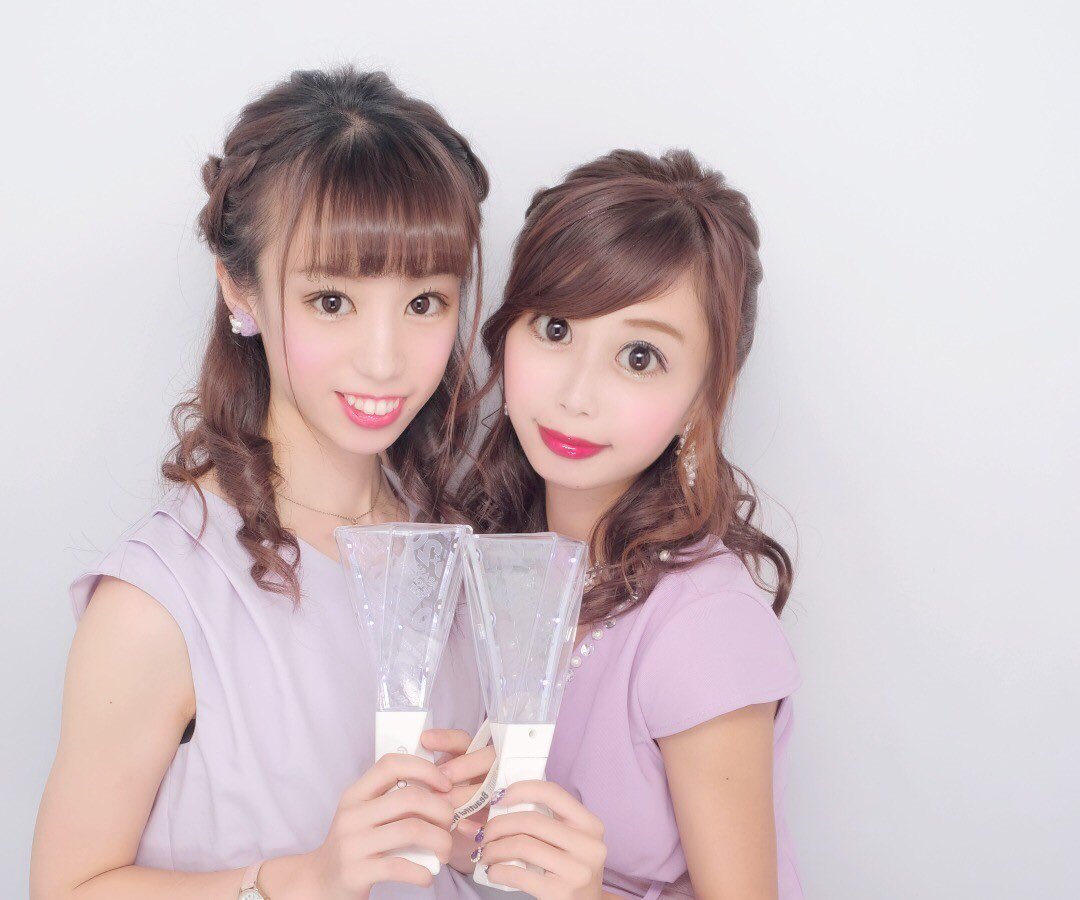 MJ_amnos's tweet photo. 💜2019.08.30💜
Twitterあんま文章書けないから詳しくはインスタに載せるけど…
この日は本当に特別で大切な幸せな1日になった😭
紫のペンラの海みただけで泣いたし、
潤くんが本当に幸せそうで、キラキラ笑顔が最高すぎて涙止まらなかった😭そしてなによりもありさに感謝😭潤くんのファンでよかった😭 https://t.co/EUYRUuijqE
