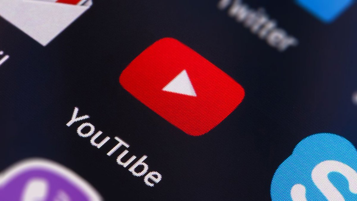 habr_com's tweet photo. Очень много YouTube-каналов для прокачки английского языка для программистов.

«Мало кто смотрит английский YouTube, потому что легко потеряться в бесконечности каналов. Но для вас я собрал самые стоящие»: https://t.co/9T3GuX9oVh https://t.co/yFbI0AKE4y