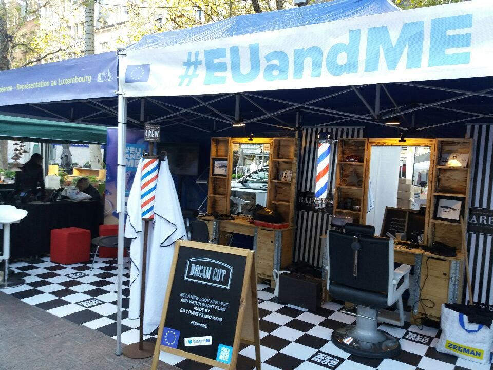 #Braderie: We are open for business 💈🤩
Freshen up, get your free #dreamcut 💇♂️💇♀️ at our barbershop (📍Place d'Armes) today and find out what the #EU 🇪🇺is doing for #EUandME