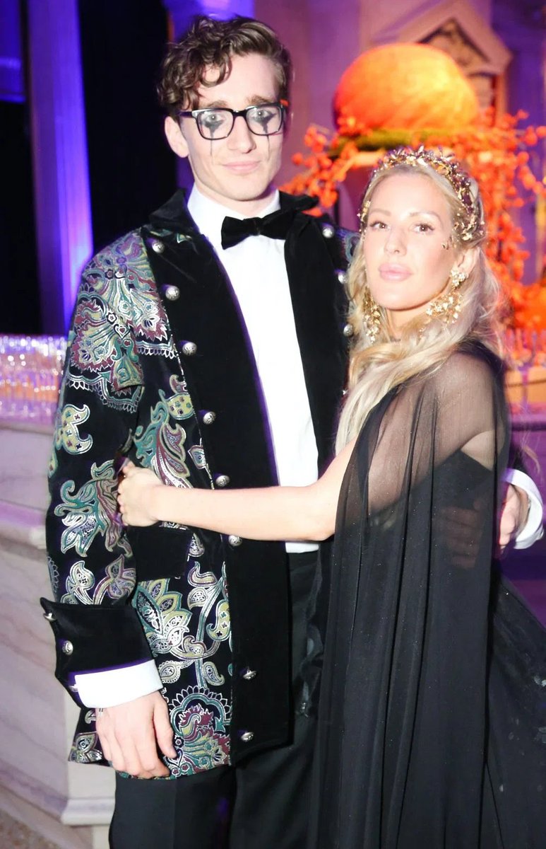Beard_Club's tweet photo. The sad reality - when '#Brand' Ellie Goulding & her gullible followers have to endure the fake construct of the #CuratedSpectacle of a bogus marriage to #GayEtonRower Caspar Jopling, instead of a genuine union w/ her gf/'PA' Hannah Loweπ https://t.co/l9H0CmnjwS @MailOnline https://t.co/FAlfxnwO7X