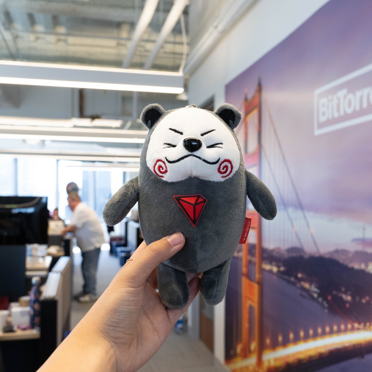 trondao's tweet photo. Say hello to the #TRON Bear in your language of choice! Emojis are welcomed. Have a nice day! #TRX $TRX https://t.co/03uAjq2gNO