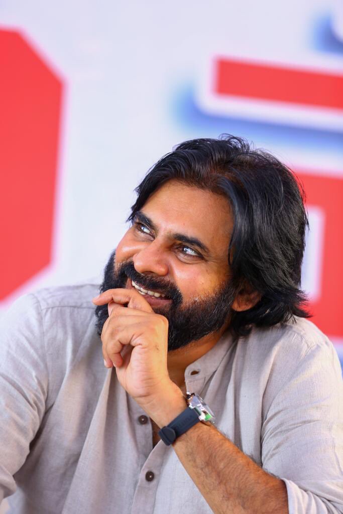 Wishing a very happy birthday to janasenani Powerstar <a href="/PawanKalyan/">Pawan Kalyan</a> Anna🎂 wishing you a successful year ahead!
#HappyBirthdayJanasenani
#happybirthdaypowerstar 
#HappyBirthdayPSPK