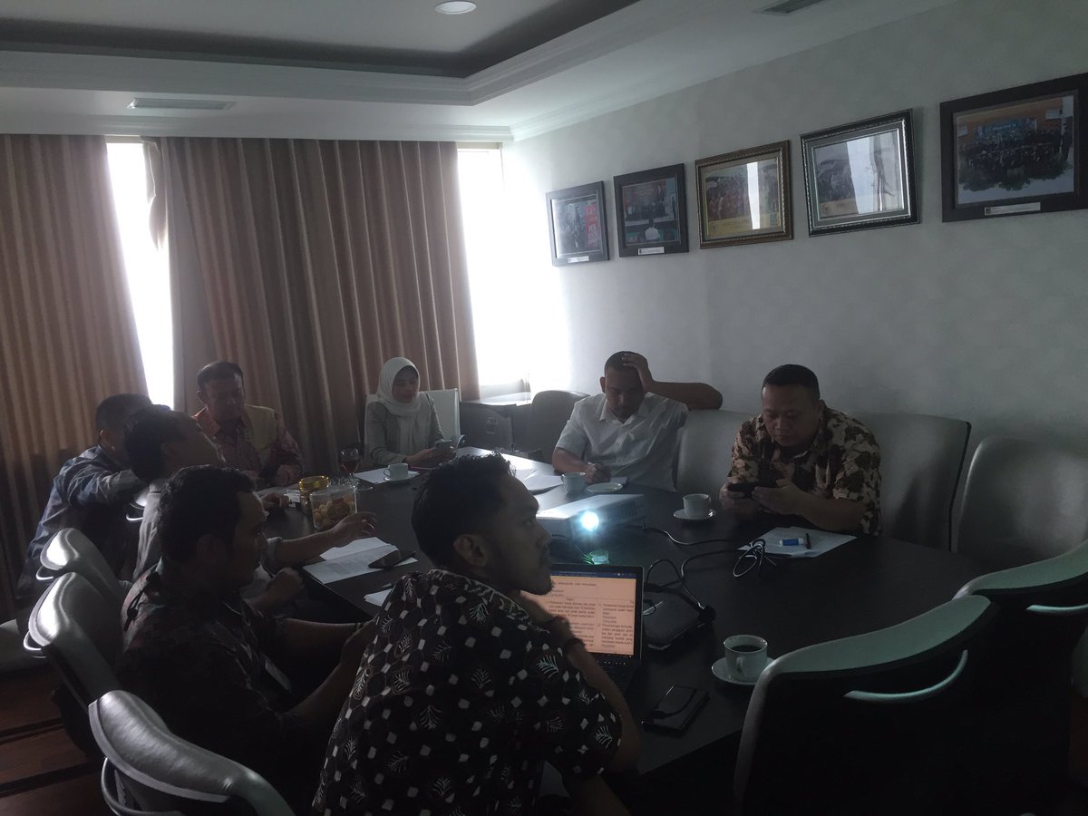 Pimpinan Fraksi PKB <a href="/CucunA44/">cucun syamsurijal</a> tuliskan Qoidah Fiqh dalam pandangan Fraksi PKB sebagai rujukan sikap dan kebijakan di parlemen <a href="/cakimiNOW/">A Muhaimin Iskandar</a>