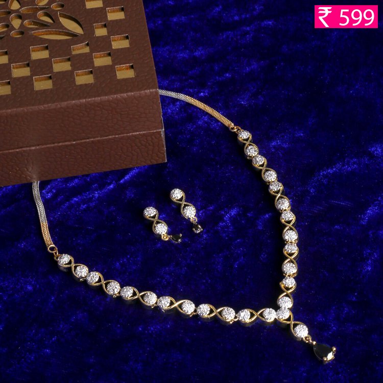 EmbeyVally's tweet image. ✦ CZ AMERICAN DIAMOND DESIGNER ROUND STUDDED STERLING SILVER NECKLACES SET JEWELLERY. ✦

✔️ Cod Available.
✔️ 7 Day Easy Return.
✔️ 1000+ jewellery designs.

Shop now : bit.ly/2kleVJo
Price : ₹599.

#diamondset #diamondnecklaceset #jewelry #jewellery #embeyvally